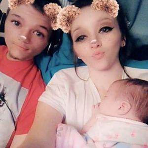 Meet your Posher, Caitlin